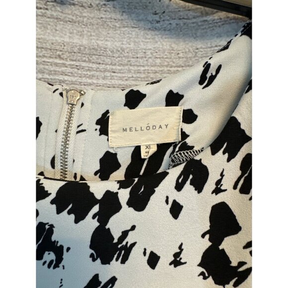 Melloday Abstract Print Top With Back Zipper Size XL - Picture 2 of 3